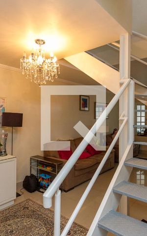 Casa à venda com 149m², 3 quartos e 2 vagas Casa à venda com 149m², 3 quartos e 2 vagasSala de Jantar