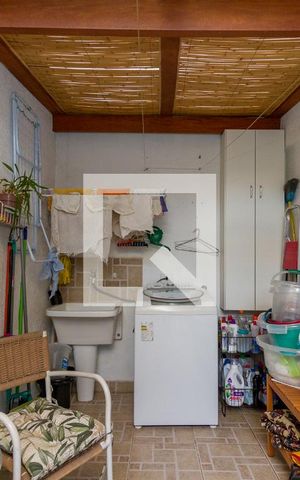 Casa à venda com 149m², 3 quartos e 2 vagas Casa à venda com 149m², 3 quartos e 2 vagasLavanderia