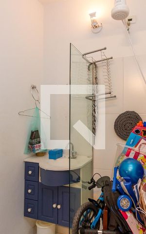 Casa à venda com 149m², 3 quartos e 2 vagas Casa à venda com 149m², 3 quartos e 2 vagasBanheiro
