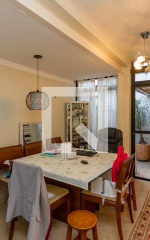 Casa à venda com 149m², 3 quartos e 2 vagas Casa à venda com 149m², 3 quartos e 2 vagasSala de Jantar