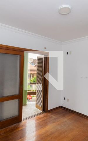 Casa à venda com 280m², 5 quartos e 6 vagasQuarto Suíte 2