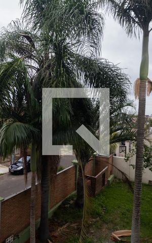 Casa à venda com 280m², 5 quartos e 6 vagasQuarto Suíte 1-Varanda