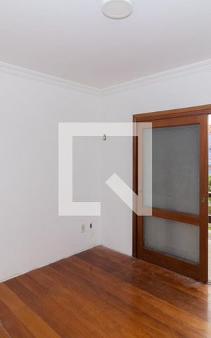 Casa à venda com 280m², 5 quartos e 6 vagasQuarto Suíte 2