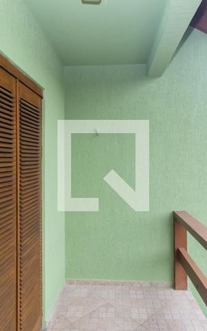 Casa à venda com 280m², 5 quartos e 6 vagasQuarto Suíte 2-Varanda
