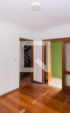 Casa à venda com 280m², 5 quartos e 6 vagasQuarto Suíte 1