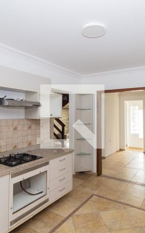 Casa à venda com 280m², 5 quartos e 6 vagasCozinha