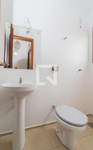 Casa à venda com 280m², 5 quartos e 6 vagasQuarto Suíte 3 -Banheiro