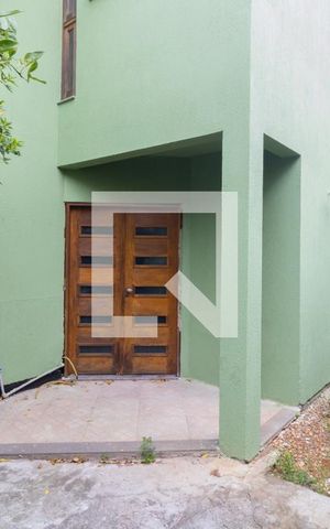 Casa à venda com 280m², 5 quartos e 6 vagasQuintal