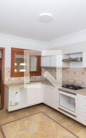 Casa à venda com 280m², 5 quartos e 6 vagasCozinha