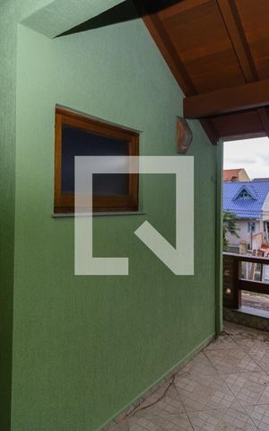 Casa à venda com 280m², 5 quartos e 6 vagasQuarto Suíte 1-Varanda