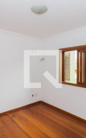 Casa à venda com 280m², 5 quartos e 6 vagasQuarto 2
