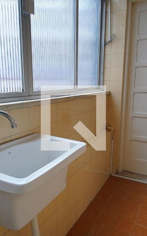 Apartamento à venda com 79m², 3 quartos e 1 vagaÁrea de serviço