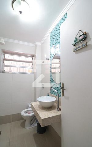 Casa à venda com 200m², 3 quartos e 2 vagasLavabo