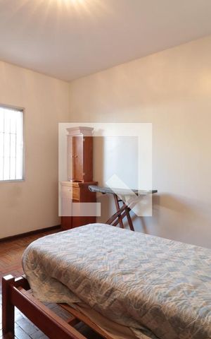 Casa à venda com 200m², 3 quartos e 2 vagasQuarto 4