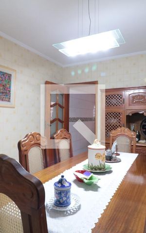Casa à venda com 200m², 3 quartos e 2 vagasCozinha