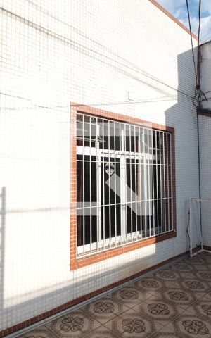 Casa à venda com 200m², 3 quartos e 2 vagasVaranda