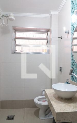 Casa à venda com 200m², 3 quartos e 2 vagasLavabo