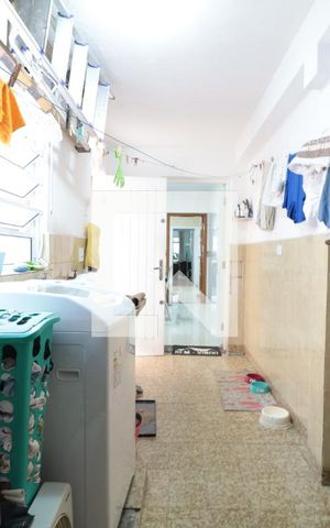 Casa à venda com 200m², 3 quartos e 2 vagasArea de Serviço