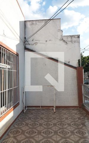 Casa à venda com 200m², 3 quartos e 2 vagasVaranda