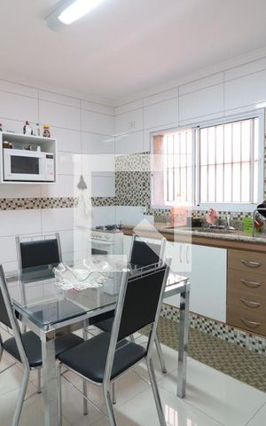 Casa à venda com 200m², 3 quartos e 2 vagasCozinha