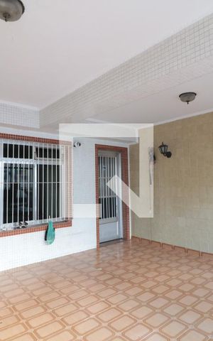 Casa à venda com 200m², 3 quartos e 2 vagasGaragem