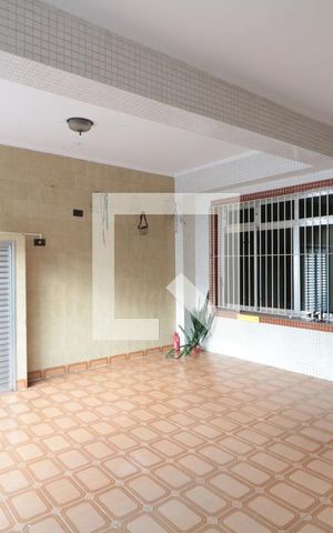 Casa à venda com 200m², 3 quartos e 2 vagasGaragem