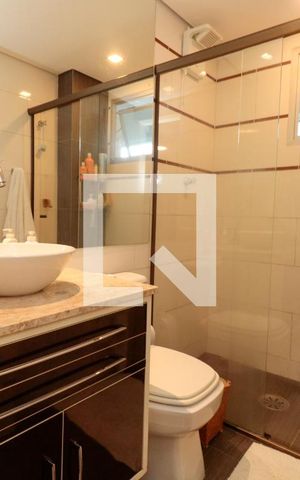 Apartamento à venda com 95m², 3 quartos e 1 vaga Apartamento à venda com 95m², 3 quartos e 1 vagaBanheiro 2