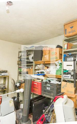 Apartamento à venda com 100m², 2 quartos e sem vaga Apartamento à venda com 100m², 2 quartos e sem vagaQuarto de Serviço