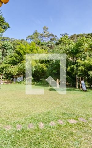 Casa de condomínio à venda com 400m², 5 quartos e 2 vagasÁrea Externa - Quintal