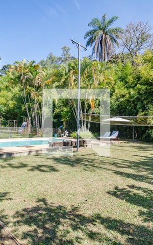 Casa de condomínio à venda com 400m², 5 quartos e 2 vagasPiscina