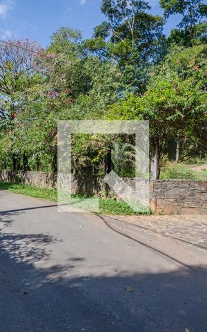 Casa de condomínio à venda com 400m², 5 quartos e 2 vagasFachada