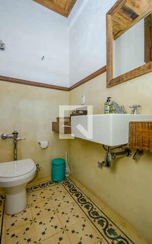 Casa de condomínio à venda com 400m², 5 quartos e 2 vagasBanheiro da Suíte