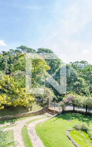 Casa de condomínio à venda com 400m², 5 quartos e 2 vagasVista da Varanda do Quarto 2