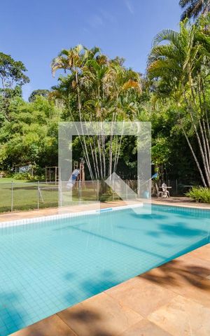Casa de condomínio à venda com 400m², 5 quartos e 2 vagasPiscina