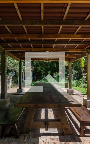 Casa de condomínio à venda com 400m², 5 quartos e 2 vagasChurrasqueira