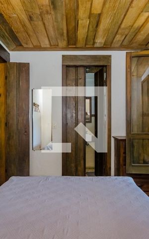 Casa de condomínio à venda com 400m², 5 quartos e 2 vagasSuíte