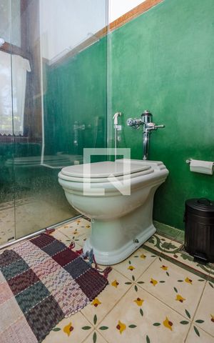 Casa de condomínio à venda com 400m², 5 quartos e 2 vagasBanheiro Social
