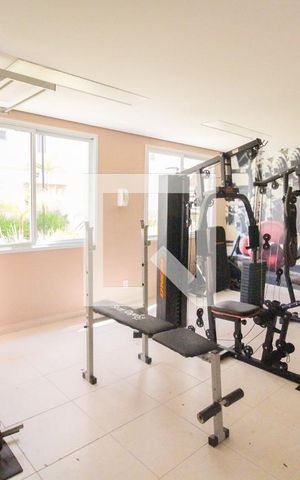 Apartamento à venda com 45m², 2 quartos e 1 vaga Apartamento à venda com 45m², 2 quartos e 1 vagaAcademia