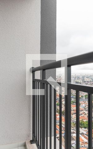 Apartamento para alugar com 47m², 2 quartos e 1 vaga Apartamento para alugar com 47m², 2 quartos e 1 vagaVaranda