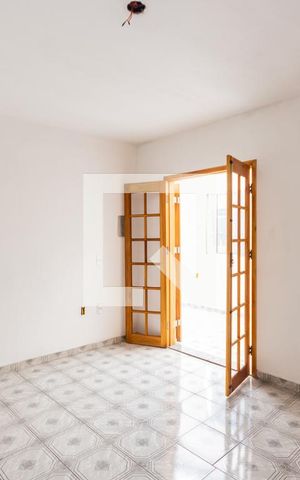 Casa à venda com 283m², 5 quartos e 2 vagas Casa à venda com 283m², 5 quartos e 2 vagasQuarto 1 da Casa 2