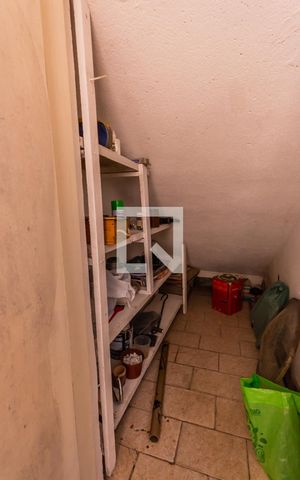 Casa à venda com 283m², 5 quartos e 2 vagas Casa à venda com 283m², 5 quartos e 2 vagasDepósito