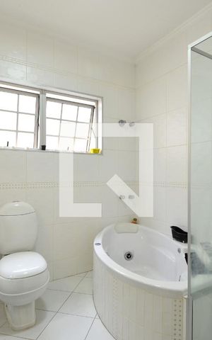 Casa à venda com 145m², 2 quartos e 1 vagaBanheiro Social