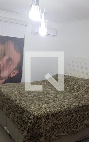Casa de condomínio à venda com 300m², 4 quartos e 3 vagas