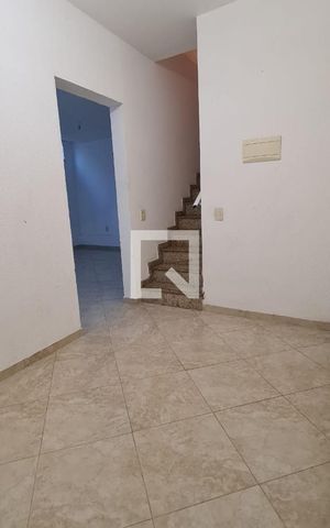 Casa de condomínio à venda com 300m², 4 quartos e 3 vagas