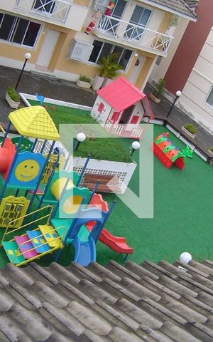 Casa de condomínio à venda com 300m², 4 quartos e 3 vagas
