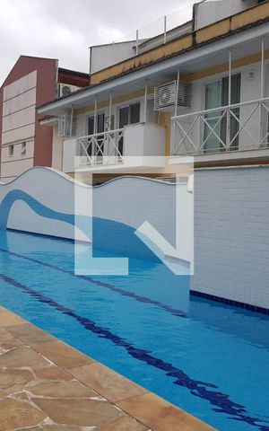 Casa de condomínio à venda com 300m², 4 quartos e 3 vagas