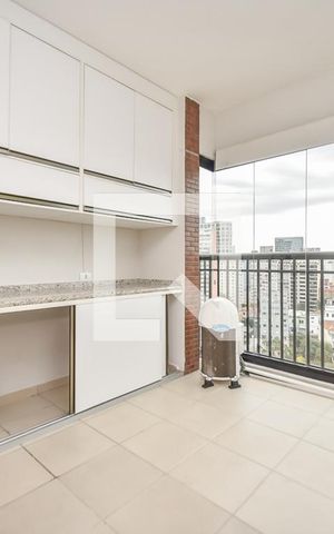 Apartamento para alugar com 57m², 2 quartos e 1 vaga Apartamento para alugar com 57m², 2 quartos e 1 vagaVaranda