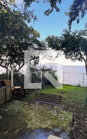 Casa de condomínio para alugar com 245m², 3 quartos e 2 vagasChurrasquiera com vista privilegiada para o Guaiba