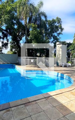 Casa de condomínio para alugar com 245m², 3 quartos e 2 vagasÁrea comum - Piscina