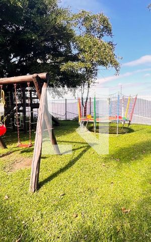 Casa de condomínio para alugar com 245m², 3 quartos e 2 vagasÁrea Comum - Playground
